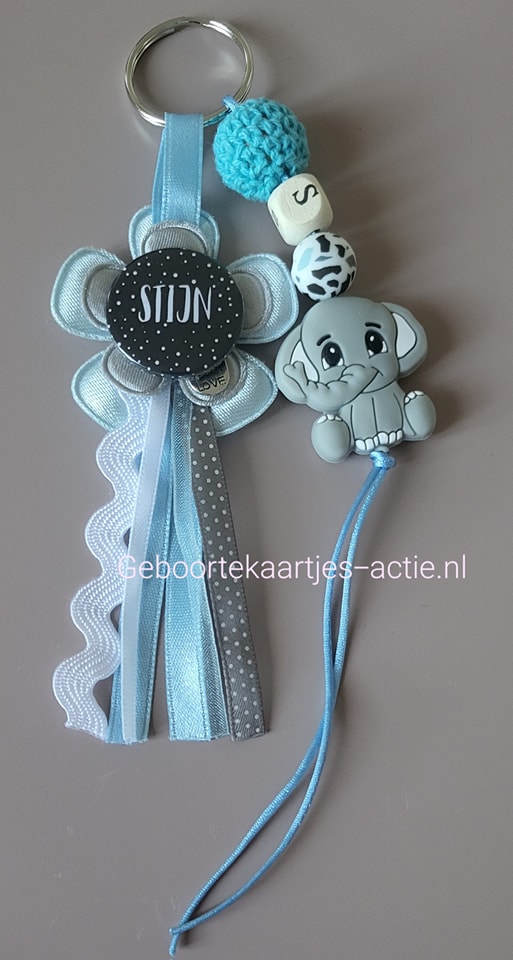 10 naamsleutelhangers zijn klaar