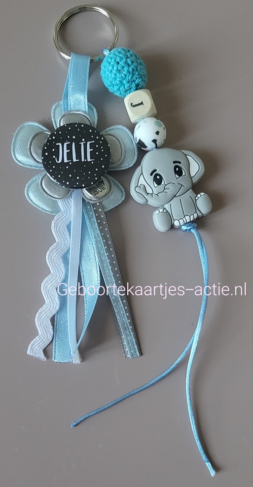 10 naamsleutelhangers zijn klaar