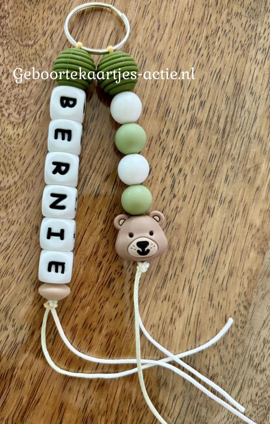 10/7/2026 verzonden naamsleutelhangers