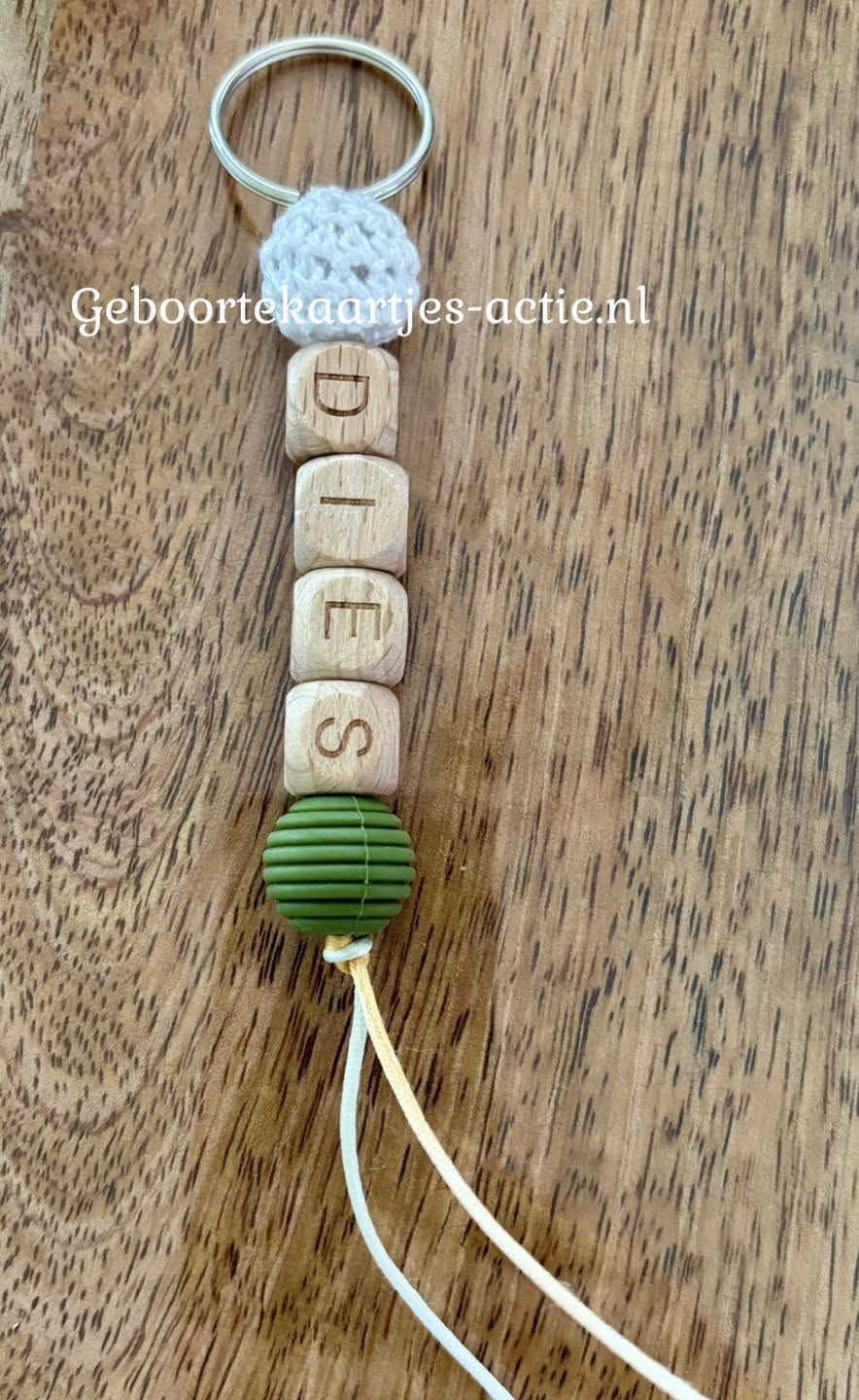 10/7/2026 verzonden naamsleutelhangers
